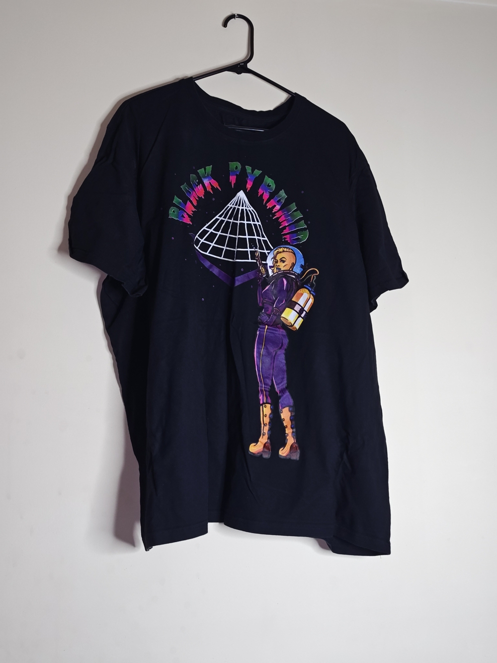 Black Pyramid Men's Tee XXXL